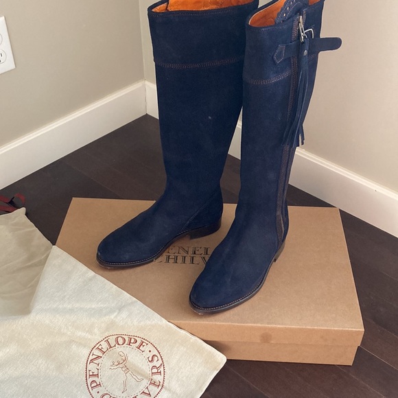 Navy blue Penelope Chilvers tall tasseled boots! Size US7 - Picture 2 of 5